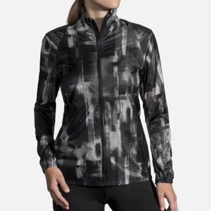 Brooks Women’s LSD Jacket size small